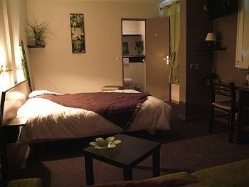 Hotel Restaurant Des Portes De Meuse Nancy Ngoại thất bức ảnh